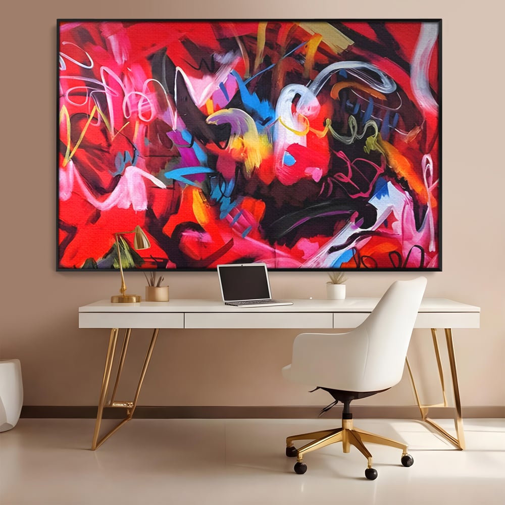 Tablou canvas cu tablou canvas cu graffiti rosu, in rama de aluminiu negru, pe perete intr-un birou